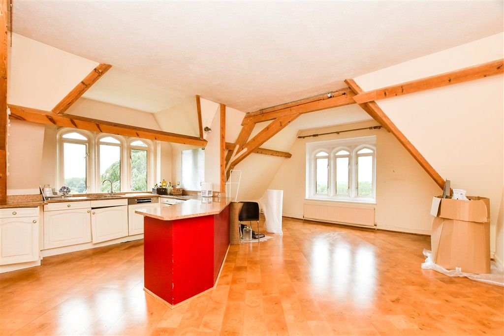 Property photo 1 of 22 Kitchen/Dining Area