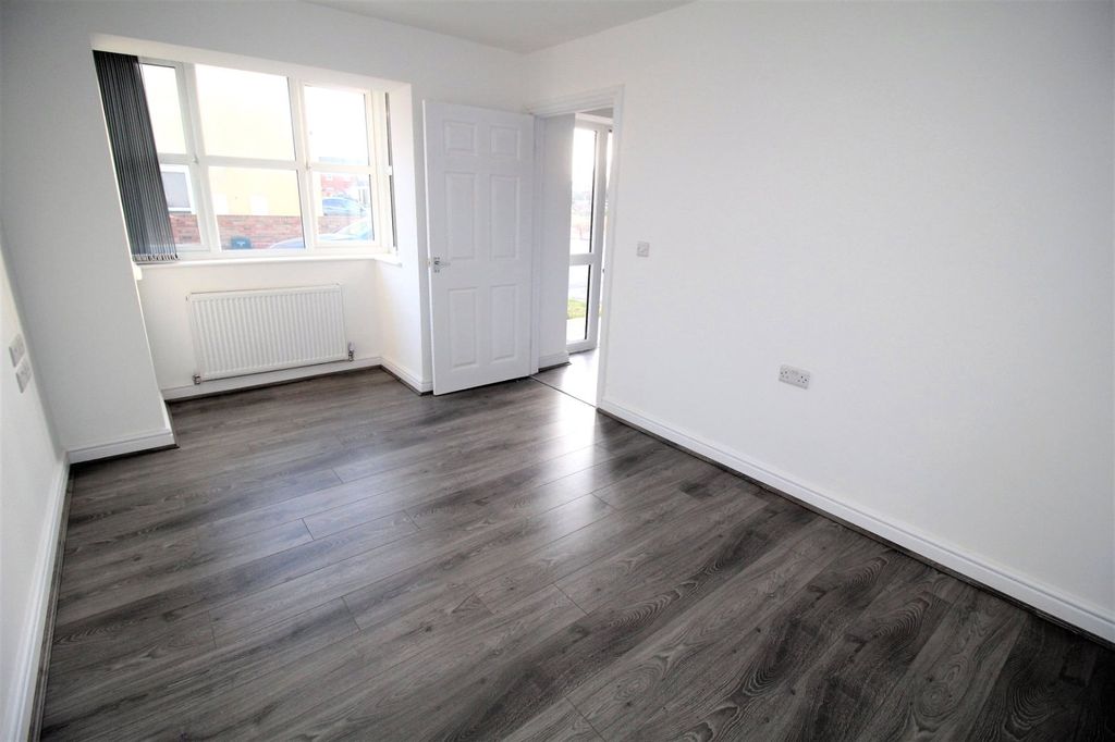 Property photo 3 of 13 Picture No. 21