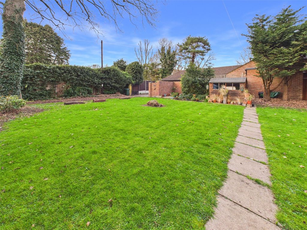 Property photo 3 of 7 Picture No. 01