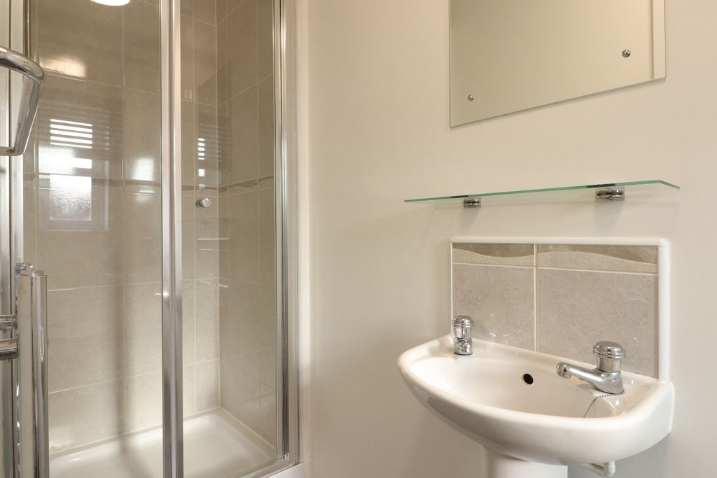 Additional image 6 of 3 bed town house to rentHargate Way, Hampton Hargate, Peterborough PE7