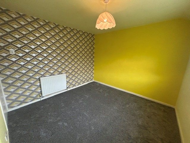 Property photo 3 of 6 Bedroom 2