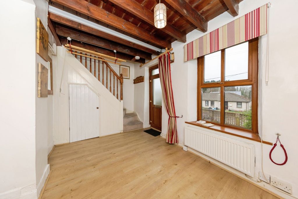 Property photo 2 of 18 Photo