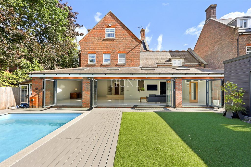 Property photo 1 of 50
