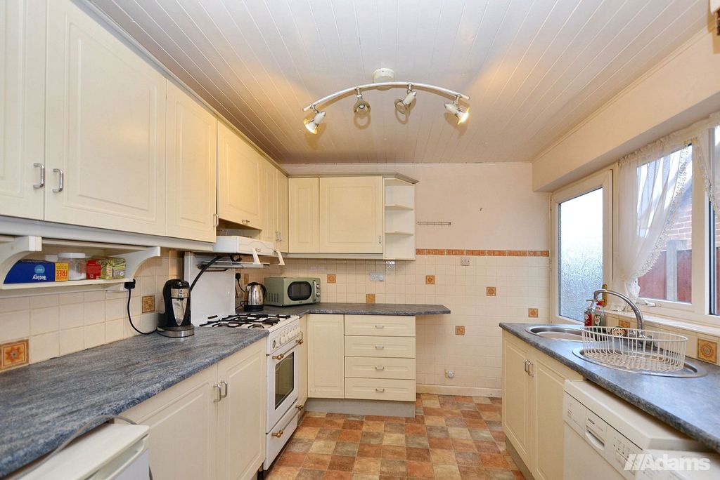 Property photo 3 of 18