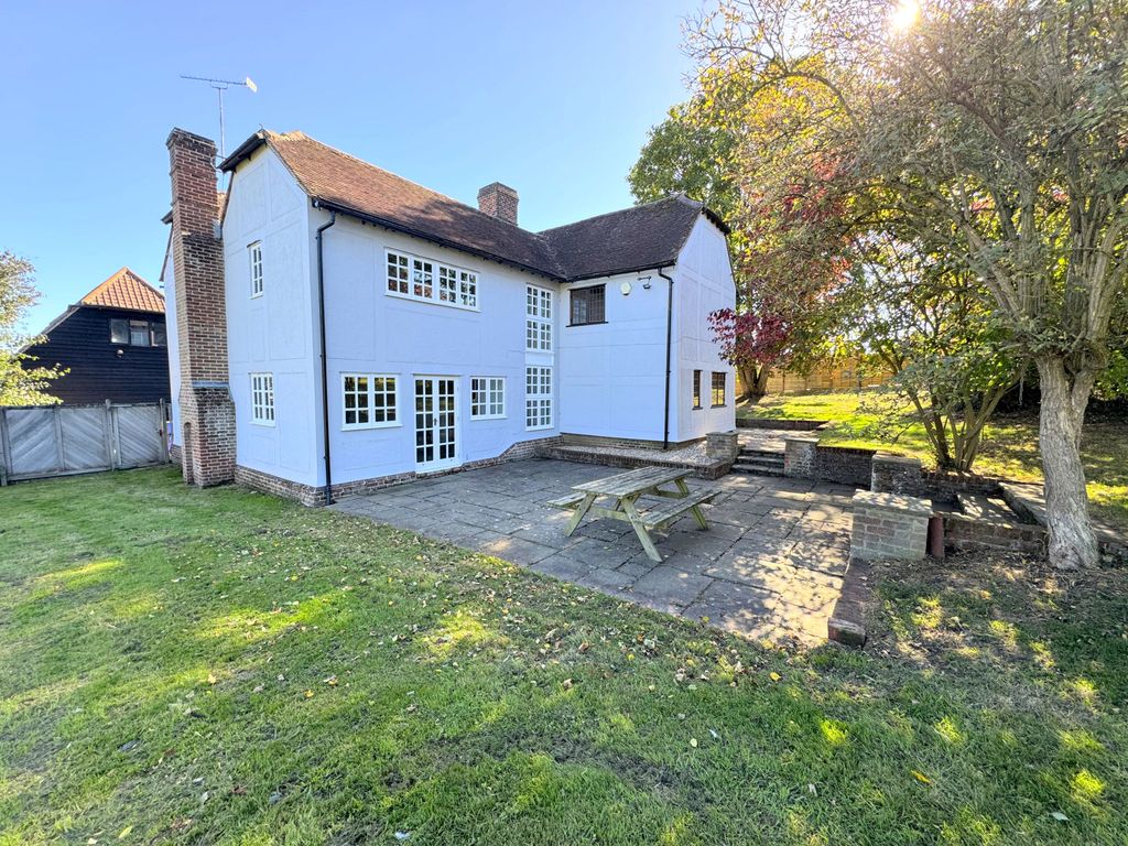 Property photo 3 of 32