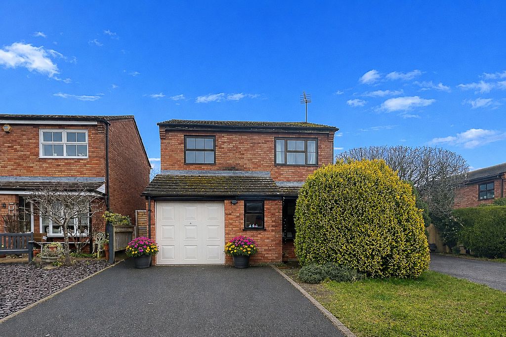 Property photo 1 of 11