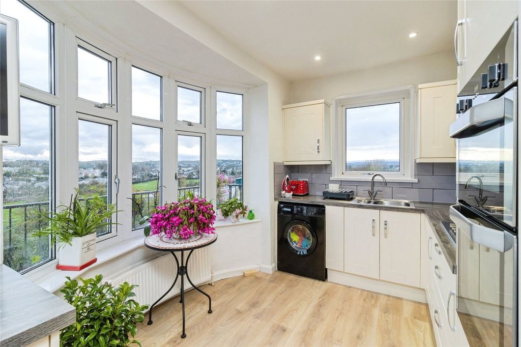 Property photo 3 of 35 Picture No. 26