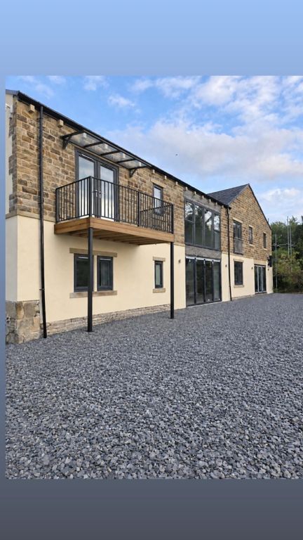 Property photo 3 of 52