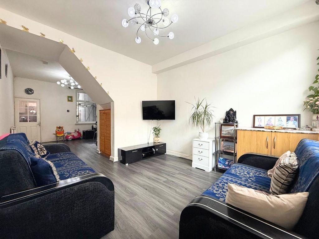 Property photo 2 of 14 Open Plan Living/Dining Room