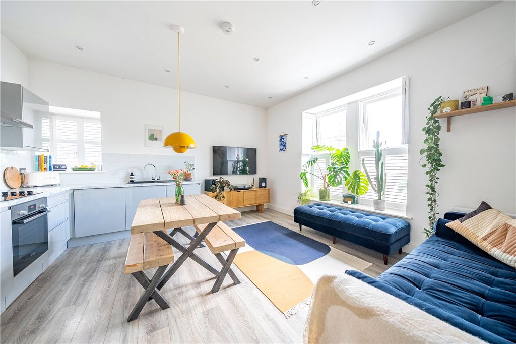 Property photo 1 of 19 Picture No. 07