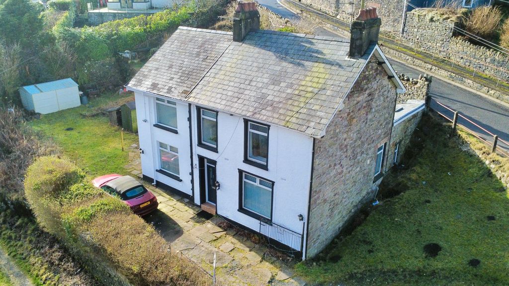 Property photo 1 of 25