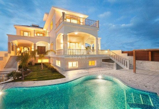 Property photo 1 of 8 Exclusive Ready-To-Move-In Neoclassical Villa With Panoramic