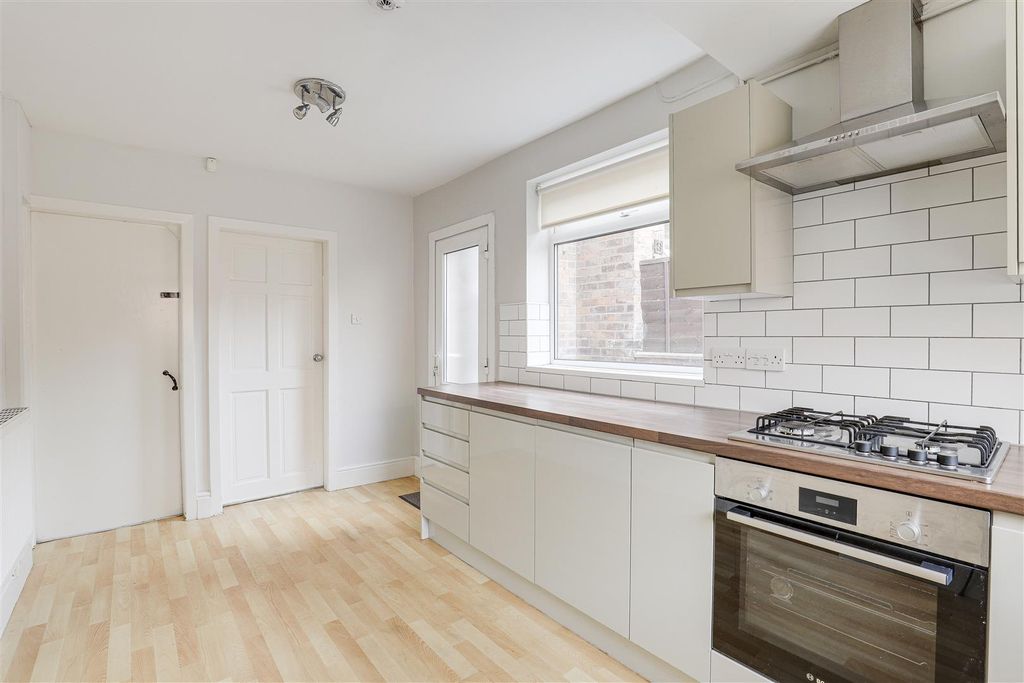 Property photo 3 of 17 1785.Jpg