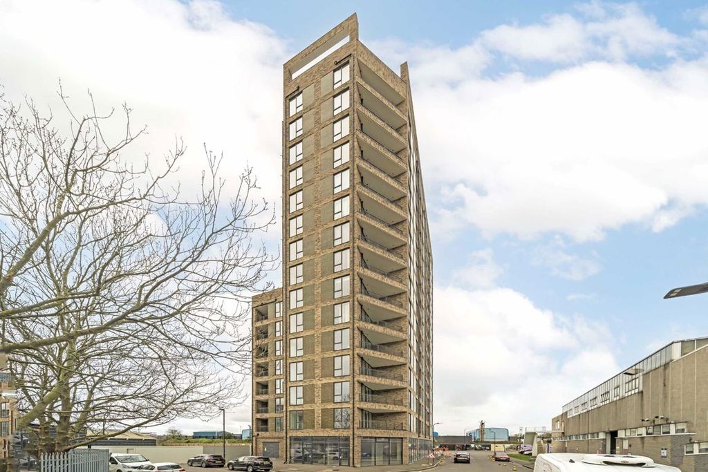 Property photo 1 of 5