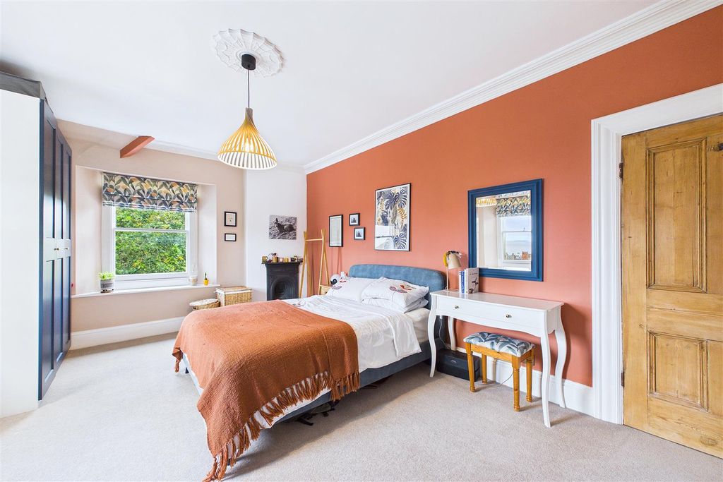 Additional image 13 of 3 bed flat for saleGardens Road, Clevedon BS21