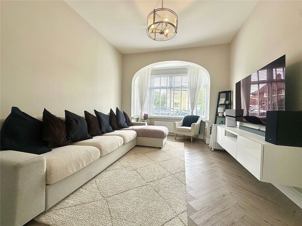 Property photo 2 of 22 Picture No. 14