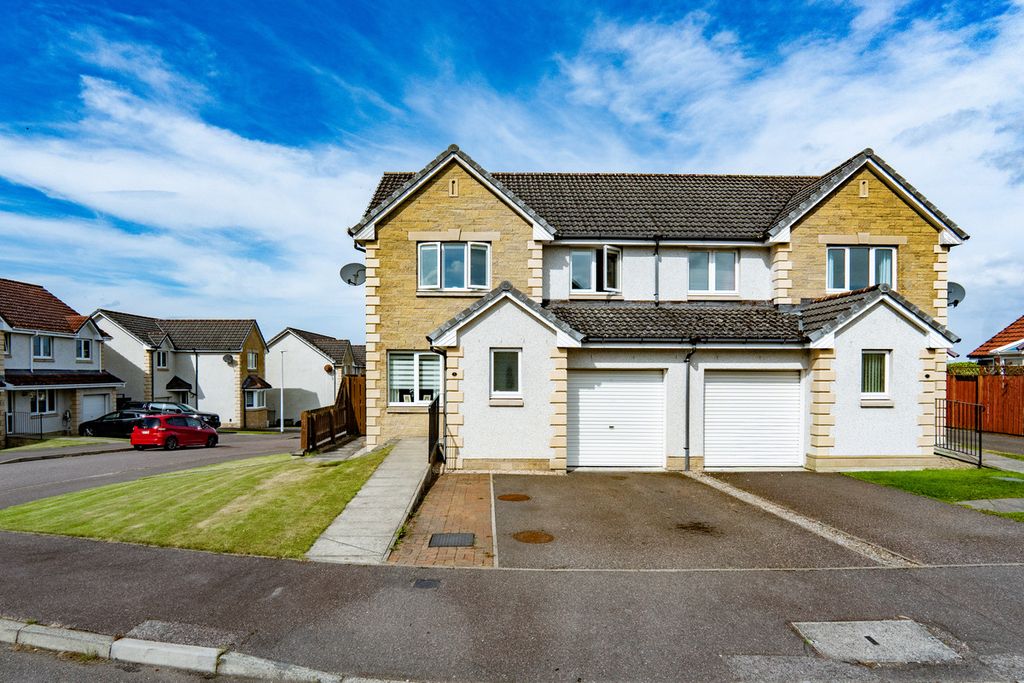 Property photo 1 of 39