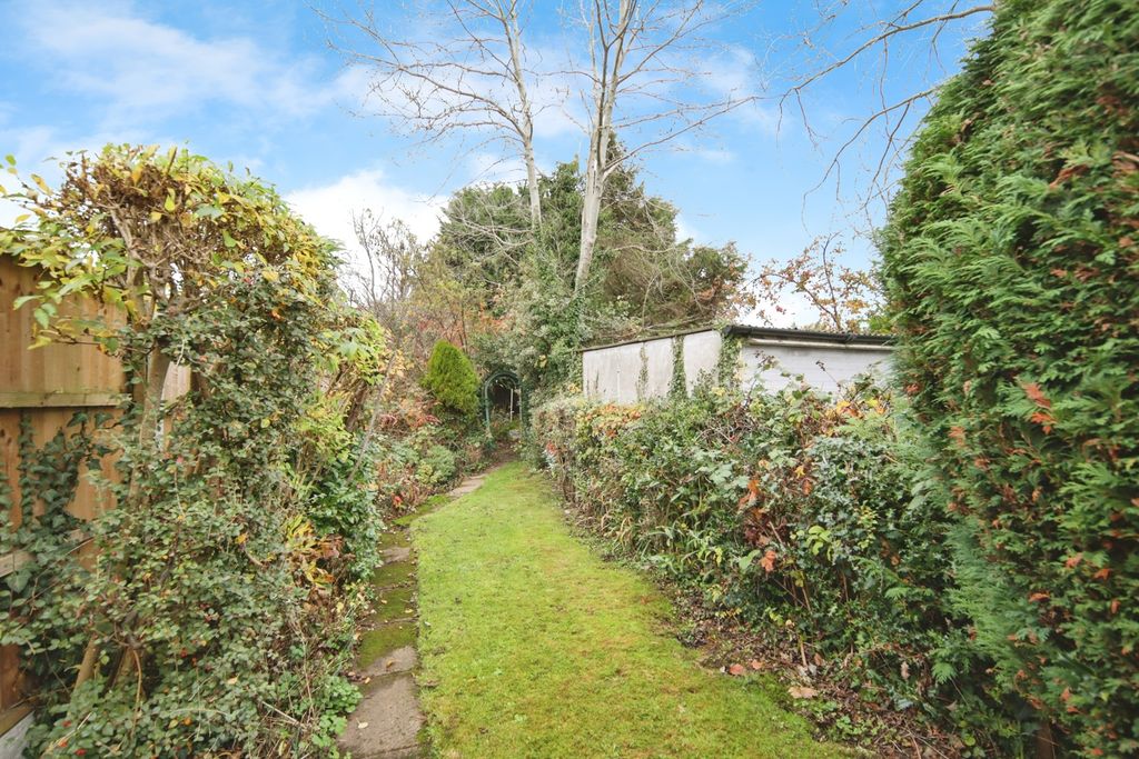 Property photo 3 of 17 Photo