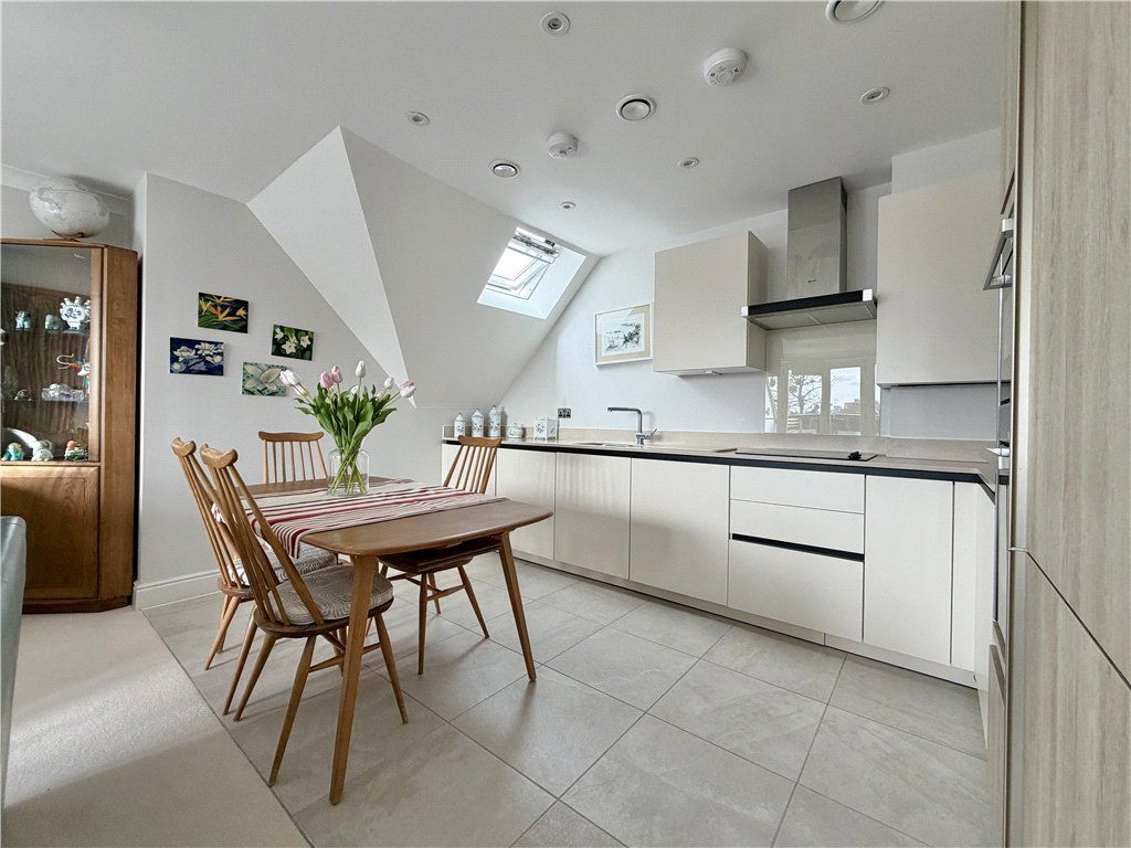 Property photo 3 of 27 Picture No. 11