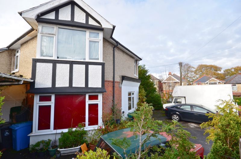 Property photo 3 of 9 Photo 4