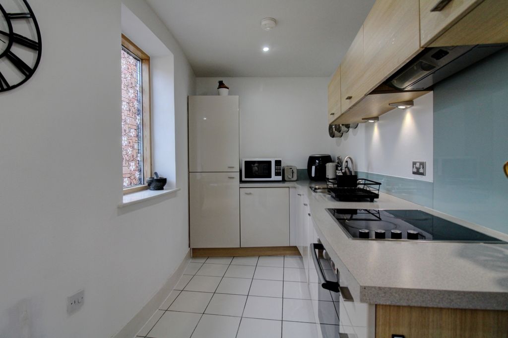Property photo 3 of 10 Picture No. 06