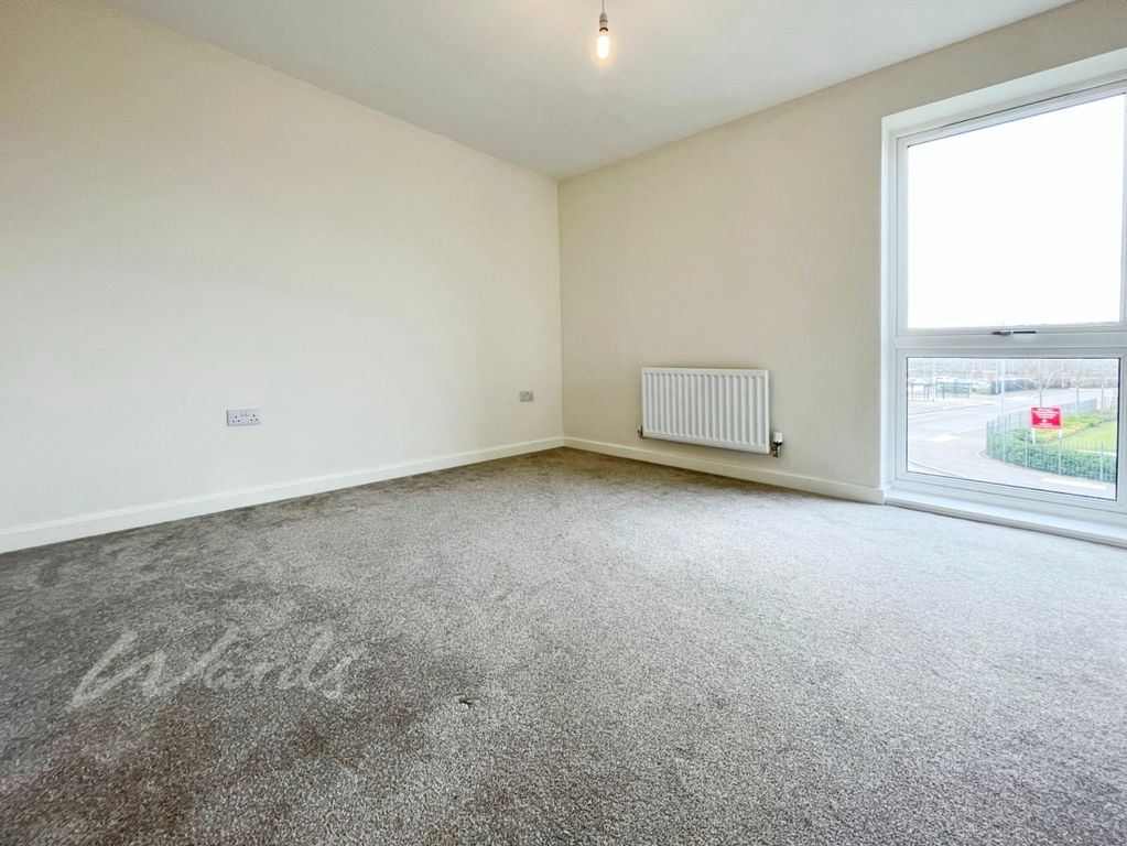 Property photo 3 of 8 3Ad1B156-Bed 202