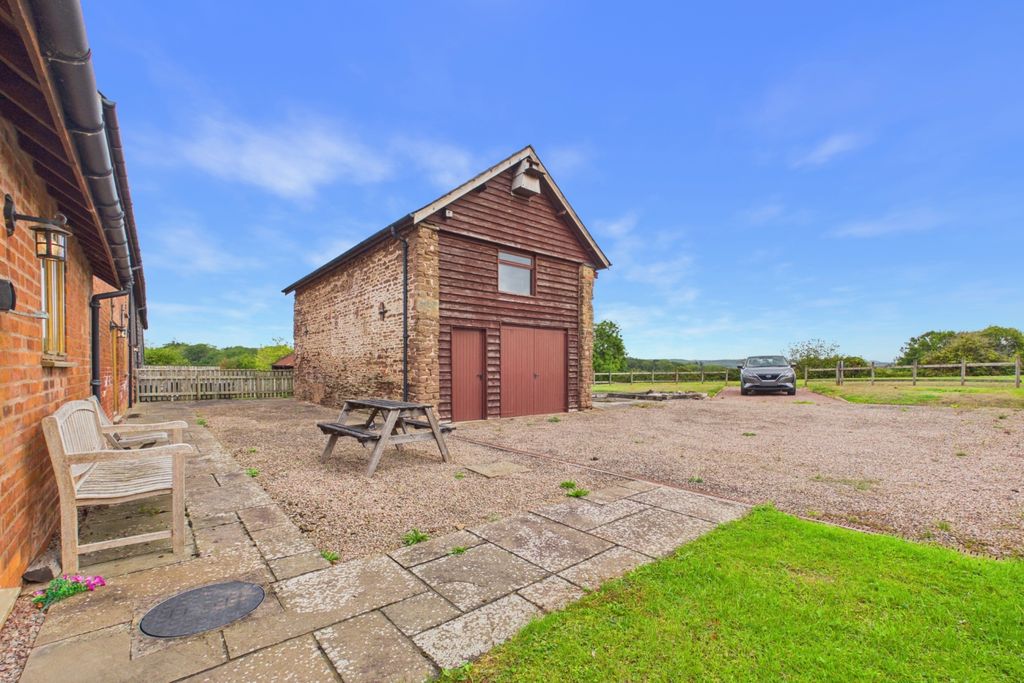 Property photo 3 of 17 Picture No. 17