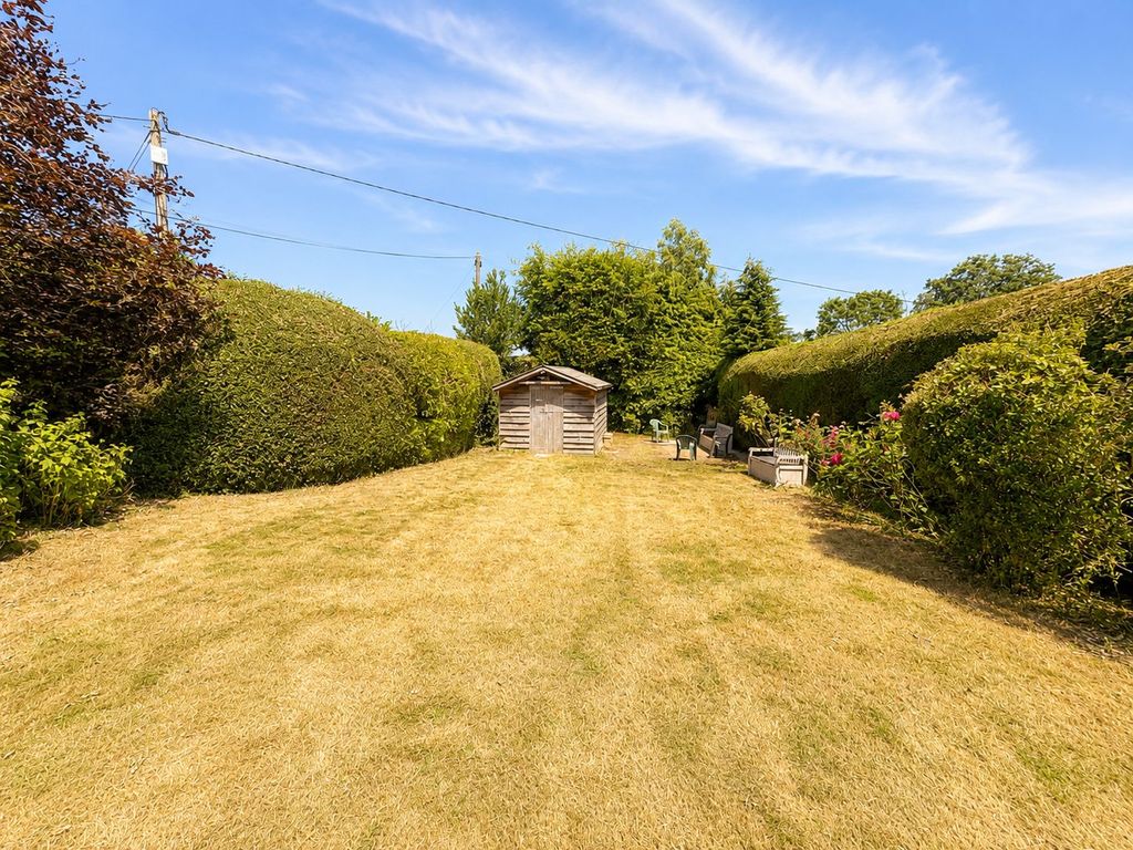 Property photo 2 of 21