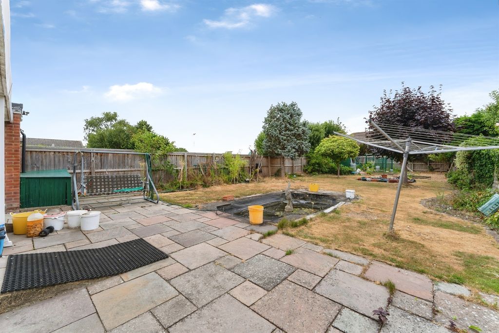 Property photo 3 of 18