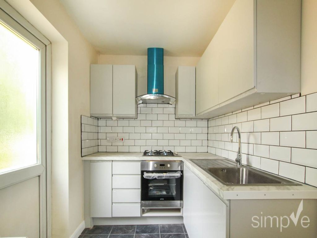 Property photo 1 of 12 Img_5943