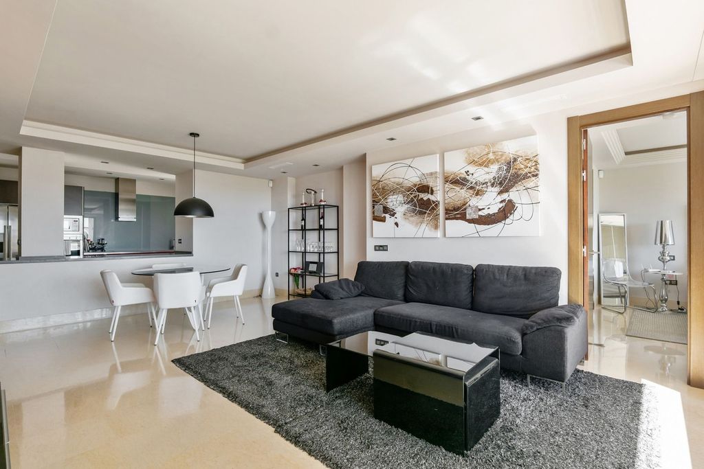 Property photo 3 of 31