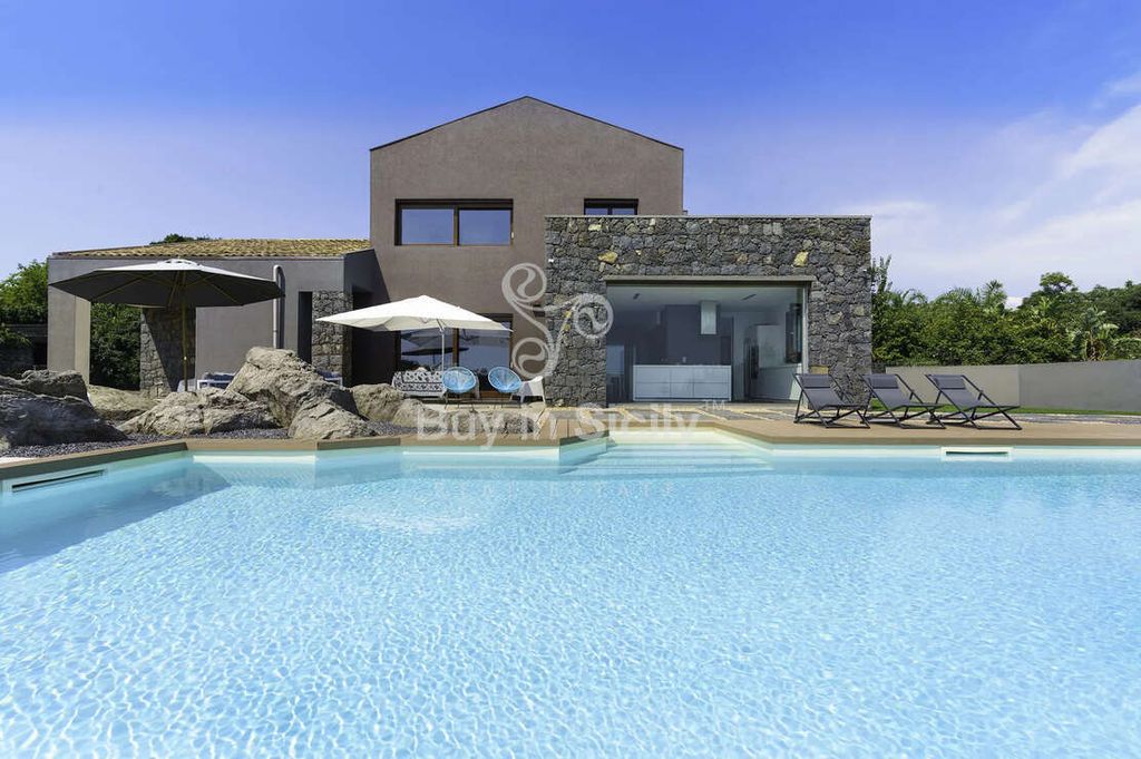 Property photo 1 of 46