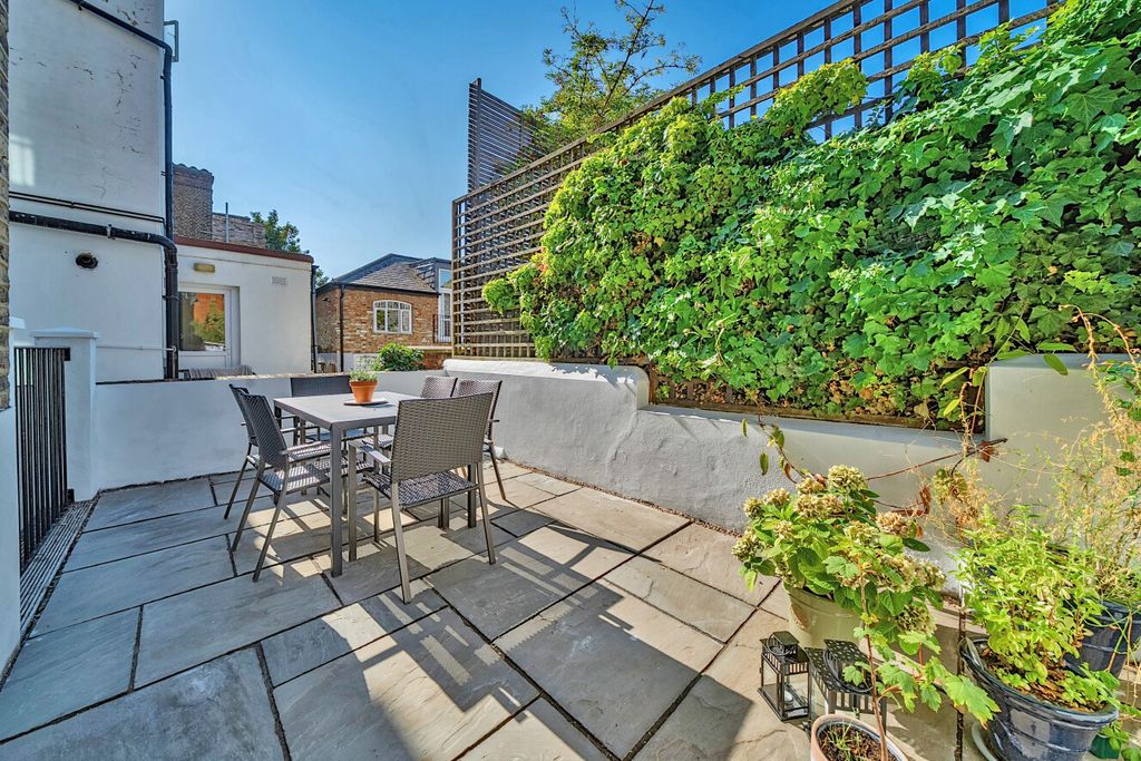 Property photo 3 of 15 1508347-20-6A82ce...