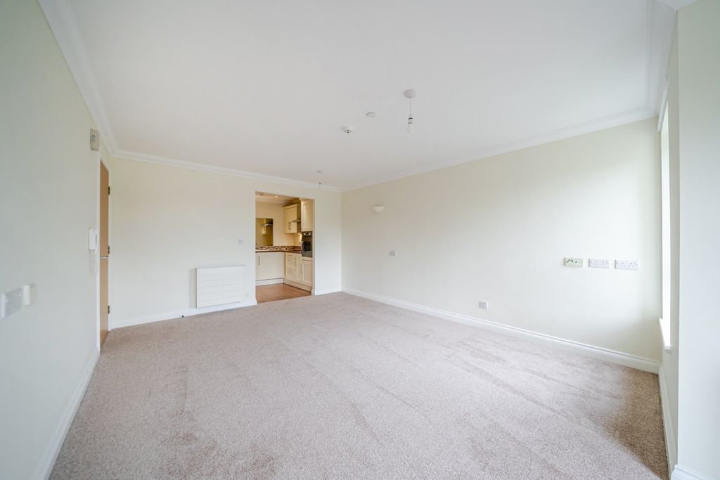 Property photo 3 of 18 Picture No. 33