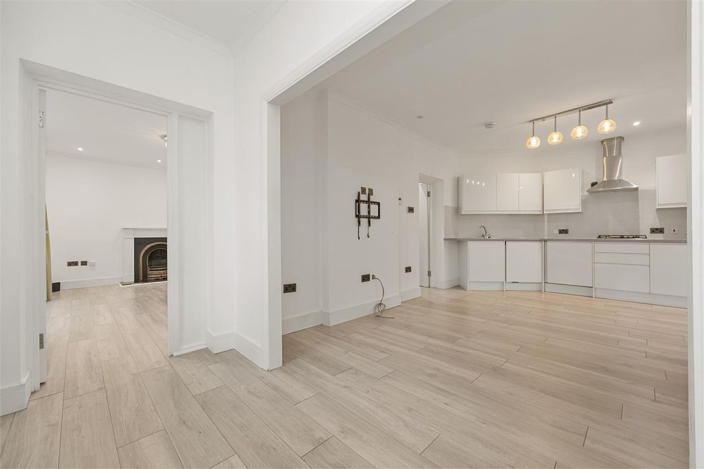 Property photo 2 of 15 16548886 (10).Jpg