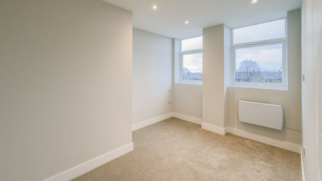 Additional image 5 of 1 bed flat for saleSpringhall Lane, Halifax HX1