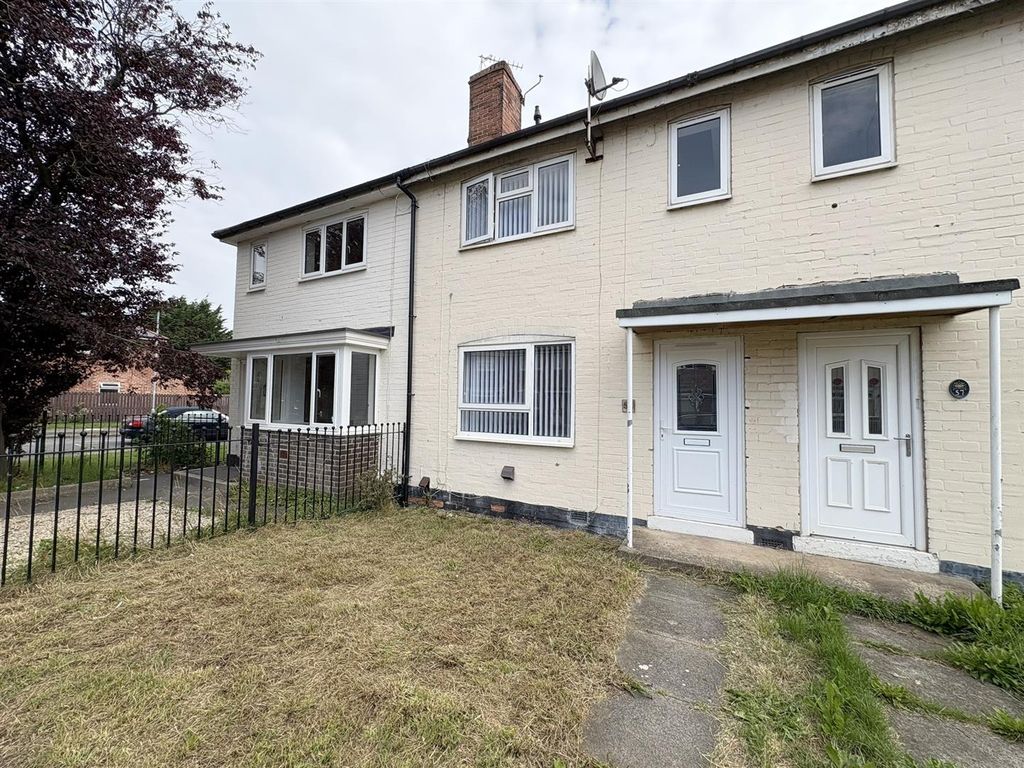 Property photo 1 of 10 Externally