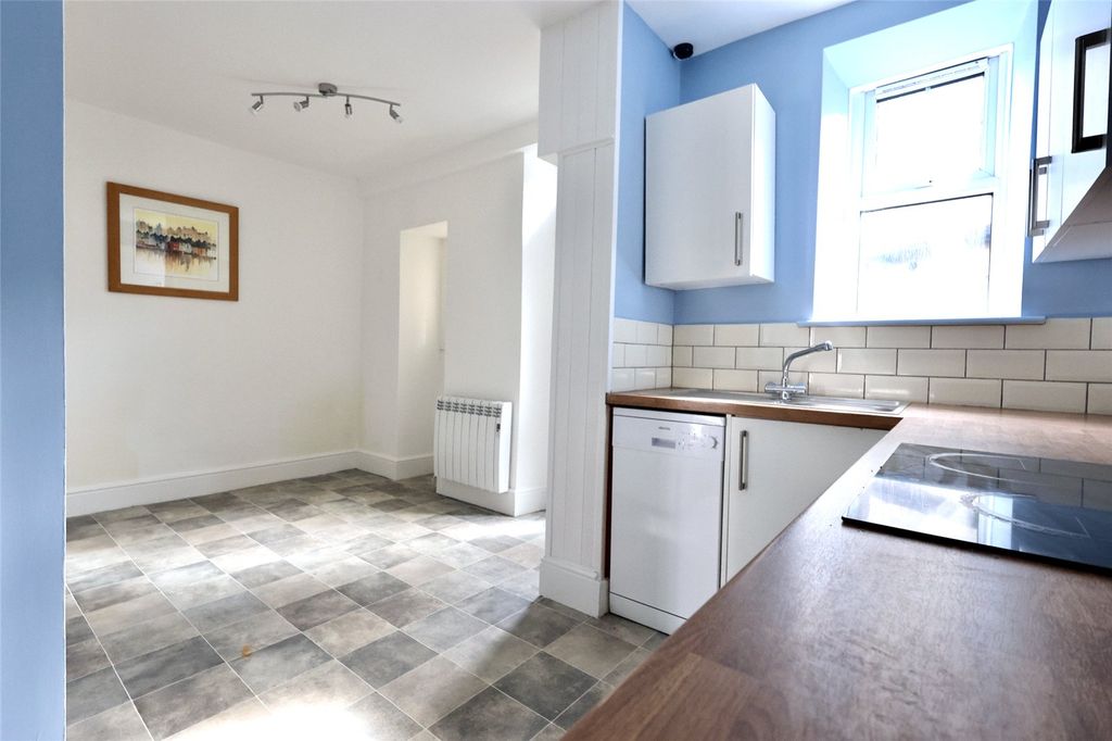 Property photo 3 of 17 Picture No. 25