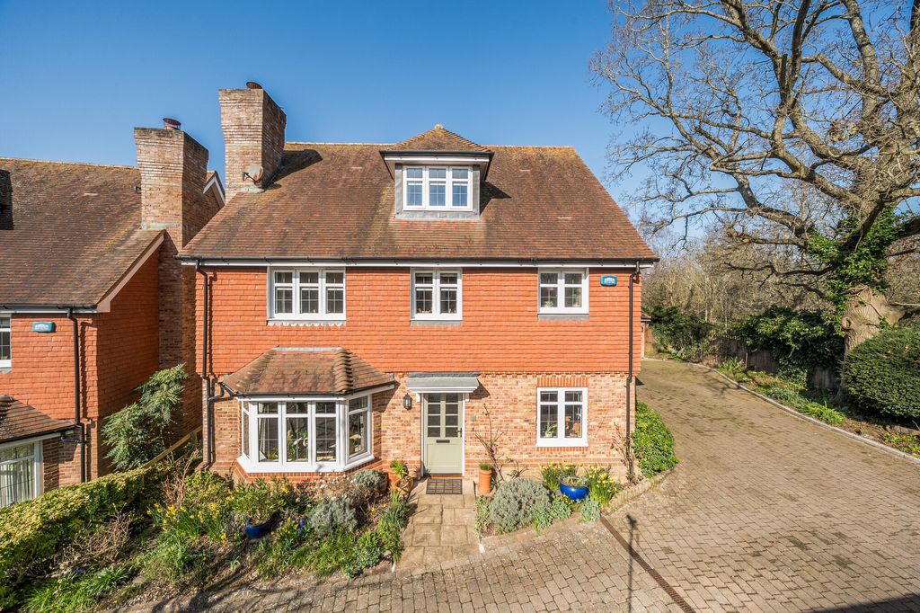 Property photo 1 of 14 Front Exterior