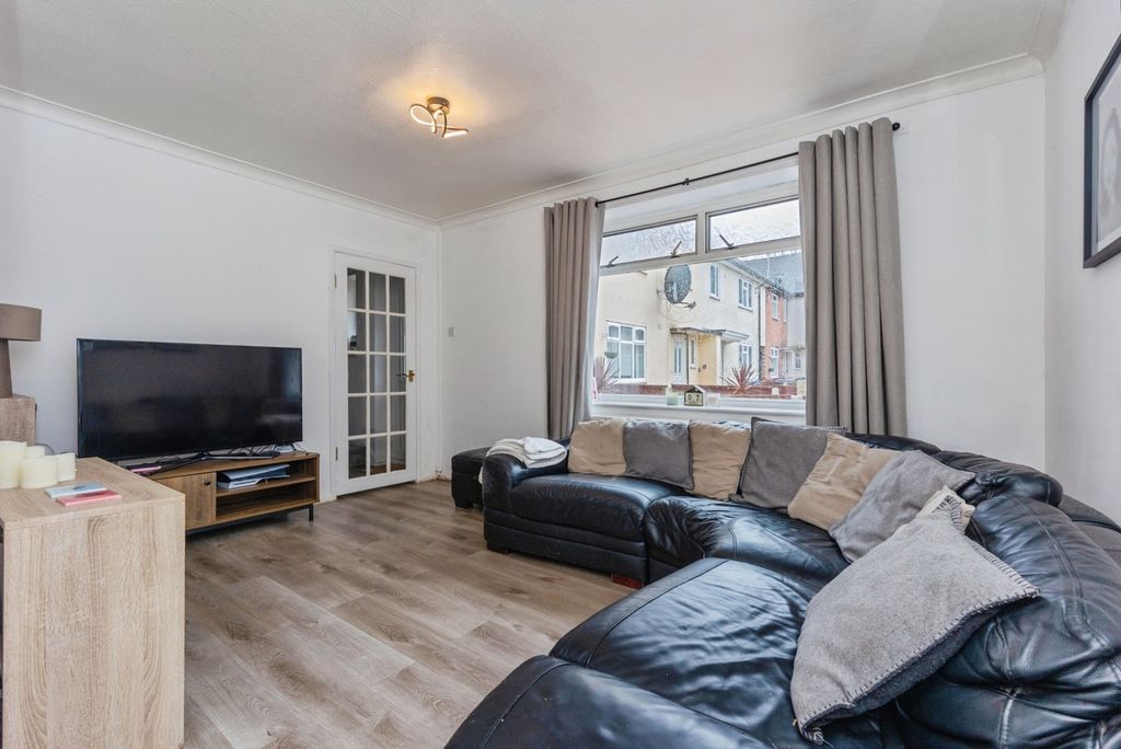 Property photo 2 of 21 Pbox-Img.Jpg