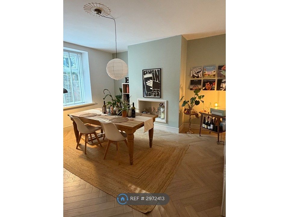 Property photo 1 of 10 Dining Room
