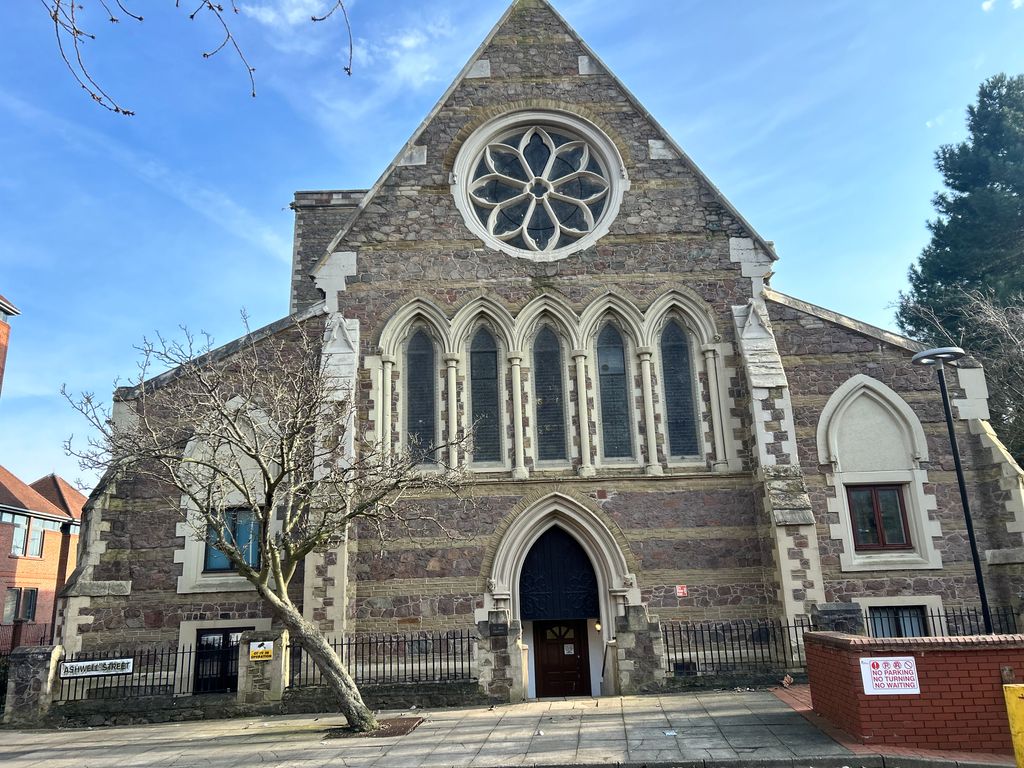 Property photo 1 of 10 Exterior