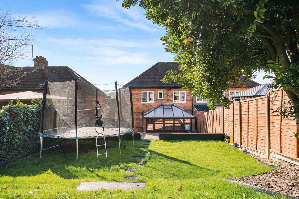 Property photo 2 of 19