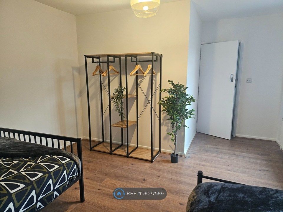 Property photo 3 of 21
