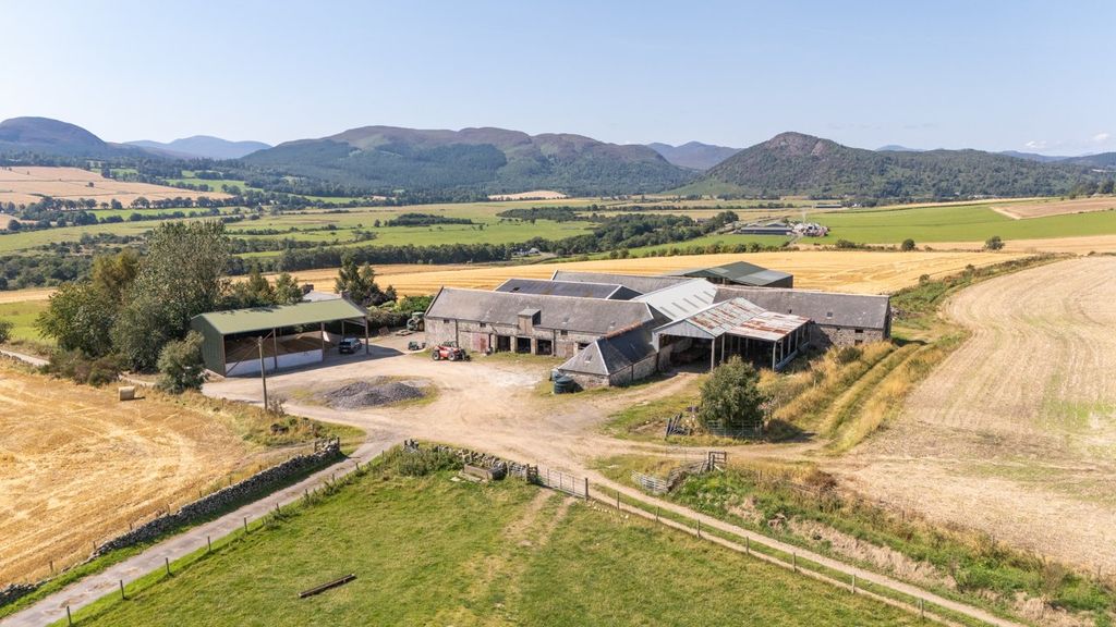 Property photo 3 of 21 Wester Moy