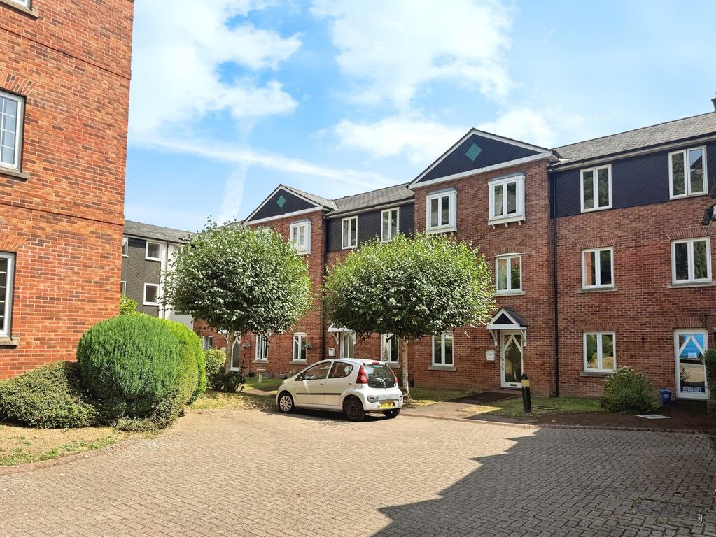Property photo 2 of 16