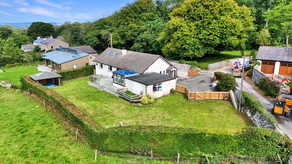 Property photo 1 of 36