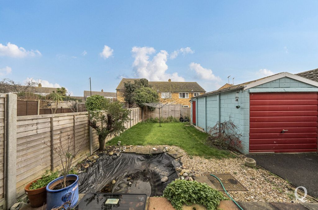 Property photo 3 of 19 96Dba714-4A35-408...