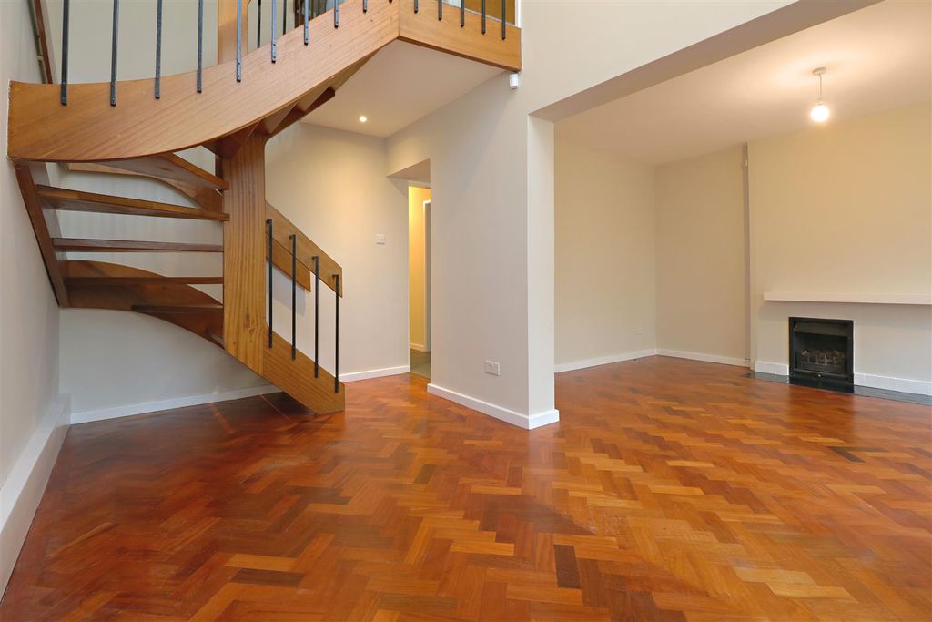 Property photo 1 of 31 8343.Jpg