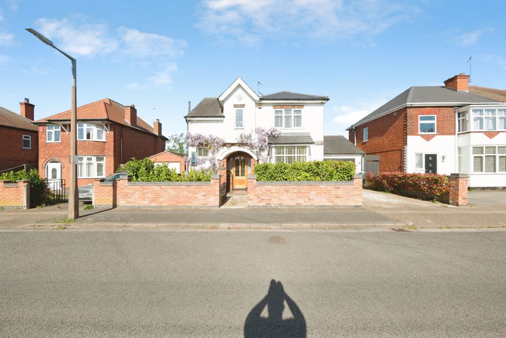Additional image 25 of 5 bed detached house for saleWyvern Avenue, Nottingham NG10
